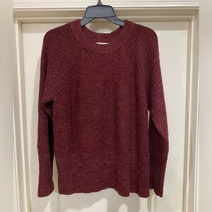 NWOT Universal Thread ladies cranberry color pull over cable knit sweater Large
